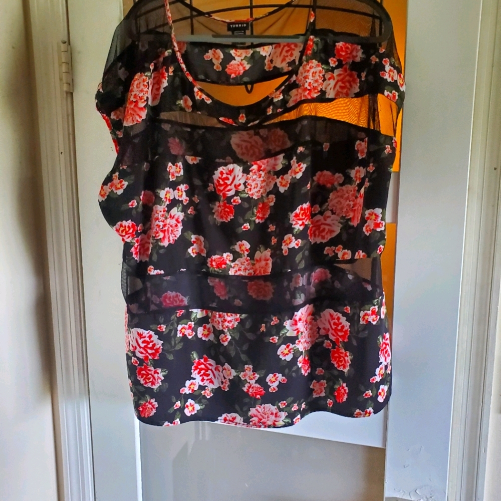 Torrid Floral mesh shirt